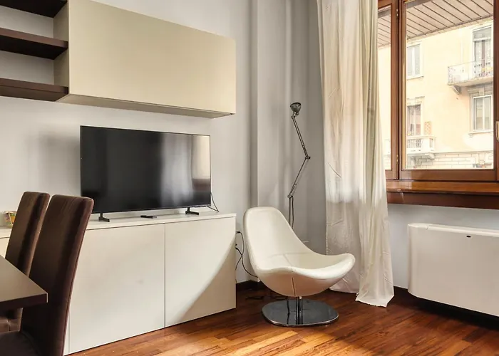 Just Urban - Strategic 1br For Duomo & Life - M1 Apartmán